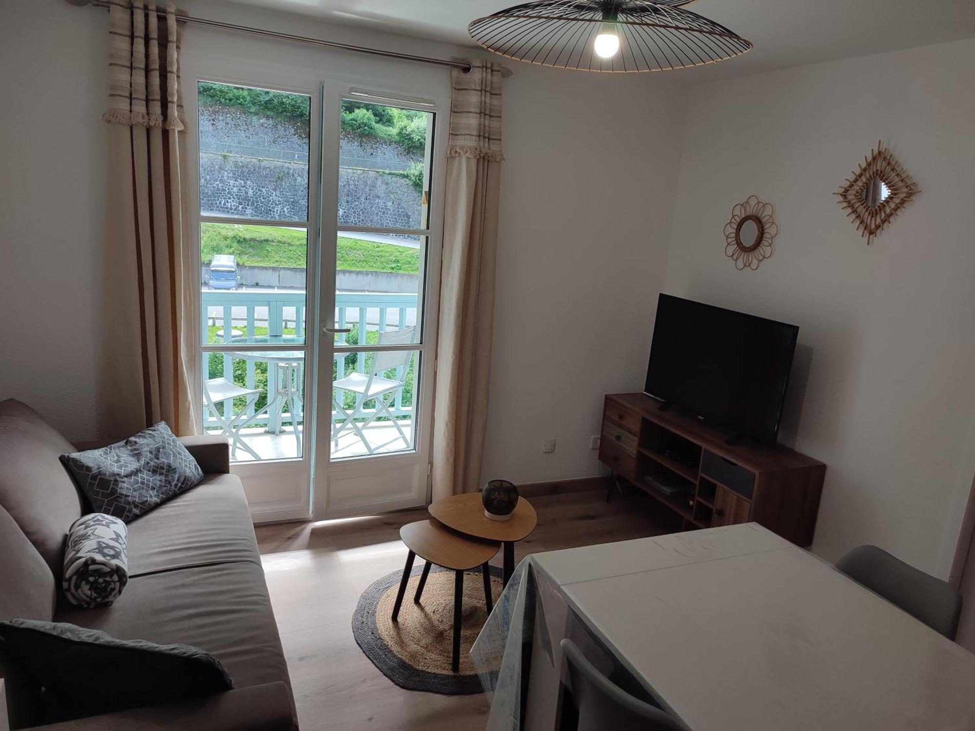 Charmant Appartement 4 Pers,Vue Montagne Avec Parking Prive Et Balcon 코트레 외부 사진
